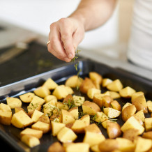 Kartoffeln mit Bio Rosmarin geschnitten von der Ölmühle Bayreuth
