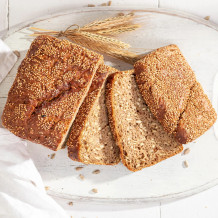 Brot mit Bio Hanfnüsse Natur von der Ölmühle Bayreuth