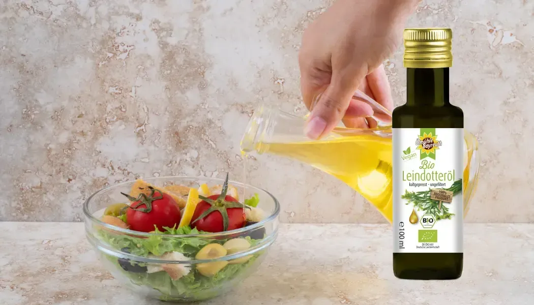 bio-leindotteroel-mit-salat